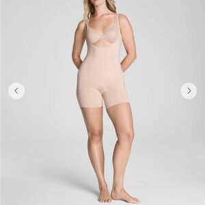 Spanx Open-bust mid-thigh bodysuit